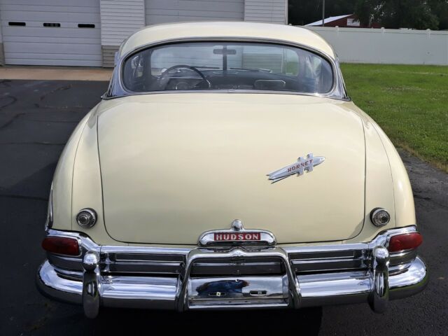 Hudson Hornet 1952 image number 3