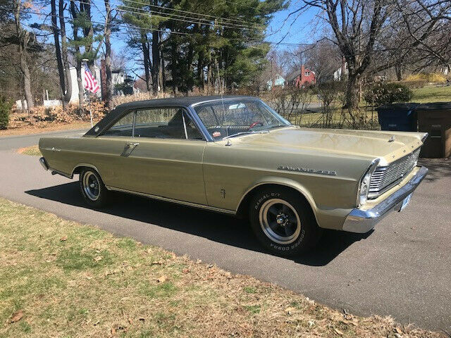 Ford Galaxie 1965 image number 19