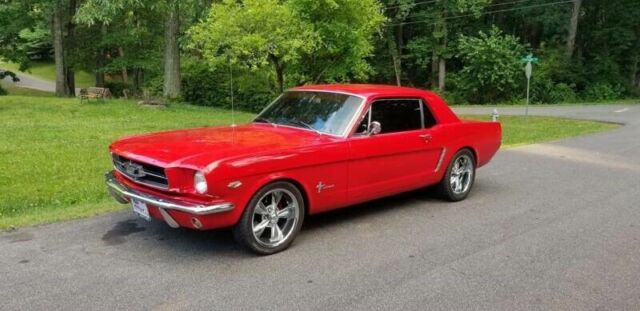 Ford Mustang 1965 image number 0