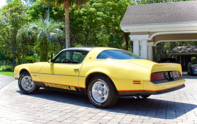 Pontiac Firebird 1976 image number 33