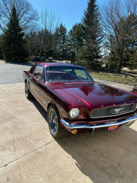 Ford Mustang 1966 image number 17