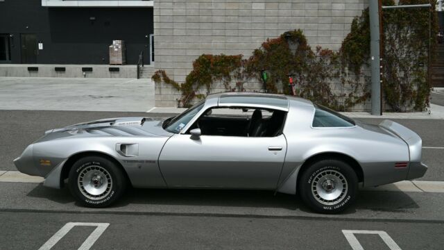 Pontiac Firebird 1979 image number 0