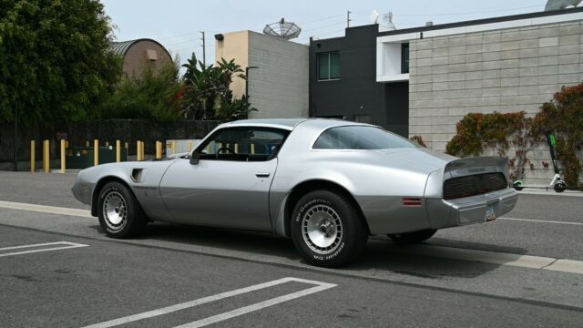 Pontiac Firebird 1979 image number 1