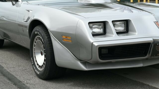 Pontiac Firebird 1979 image number 10