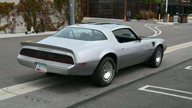 Pontiac Firebird 1979 image number 9