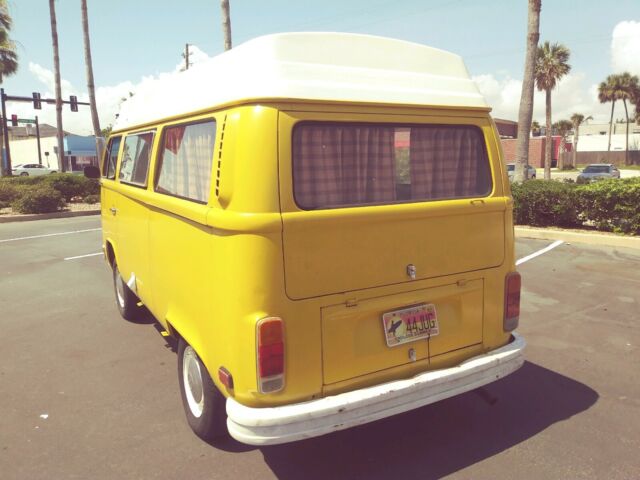 Volkswagen Bus/Vanagon 1973 image number 14