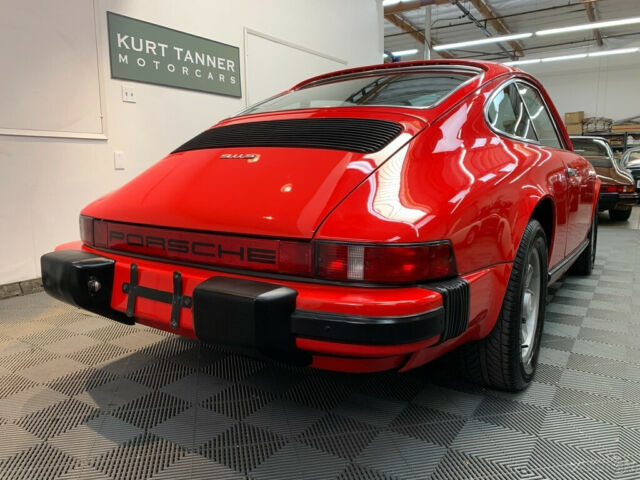 Porsche 911 1975 image number 6