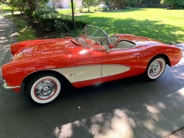 Chevrolet Corvette 1957 image number 0