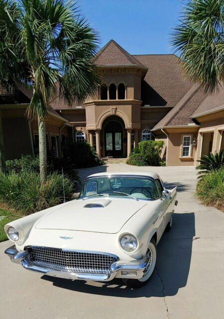 Ford Thunderbird 1957 image number 0