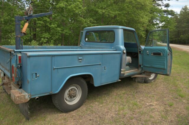 International Harvester 1200D 1970 image number 4