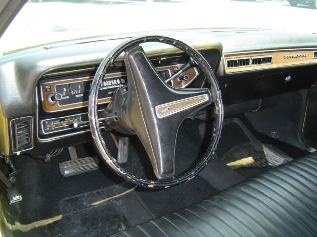 Plymouth Road Runner 1974 image number 33