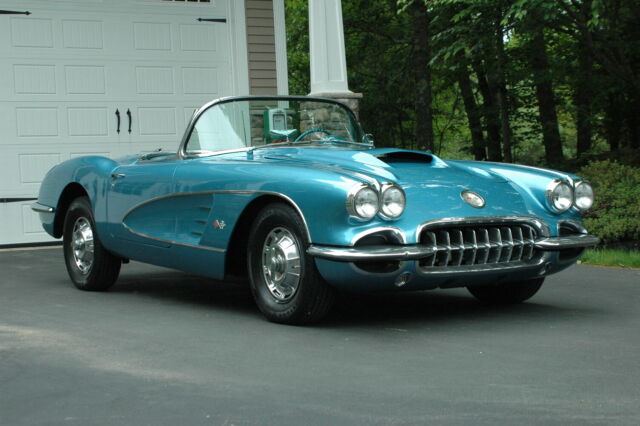 Chevrolet Corvette 1959 image number 1