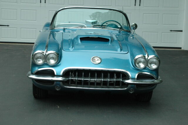 Chevrolet Corvette 1959 image number 10