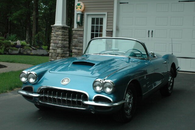 Chevrolet Corvette 1959 image number 11