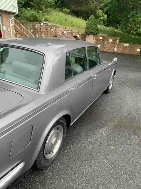 Rolls-Royce Silver Shadow 1974 image number 13