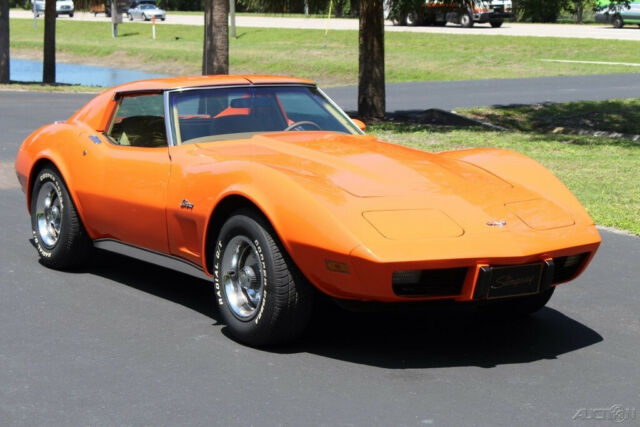 Chevrolet Corvette 1976 image number 25