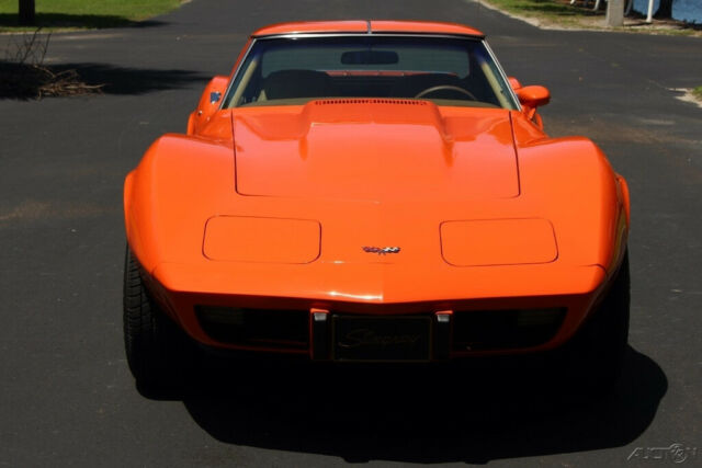 Chevrolet Corvette 1976 image number 26