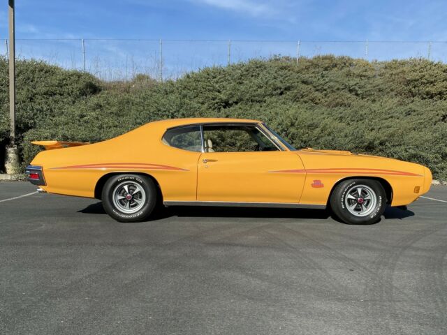 Pontiac GTO 1970 image number 12