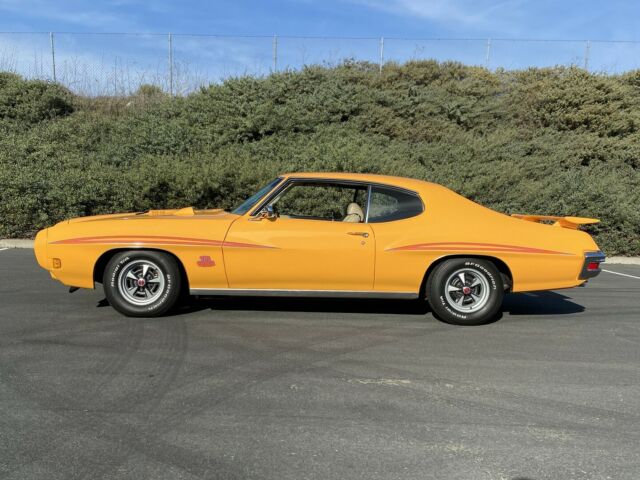 Pontiac GTO 1970 image number 2