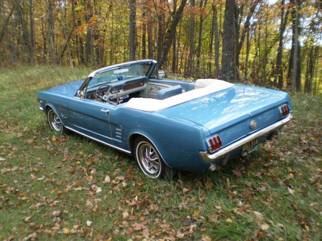 Ford Mustang 1966 image number 13