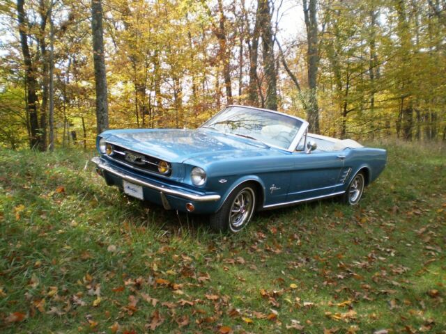 Ford Mustang 1966 image number 17