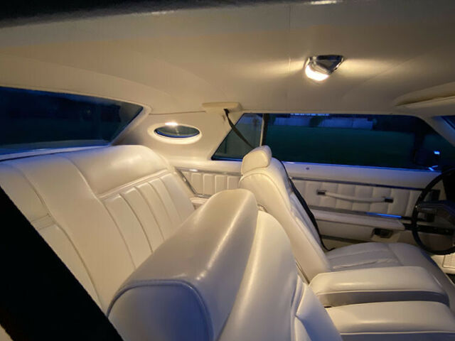 Lincoln Continental 1977 image number 21