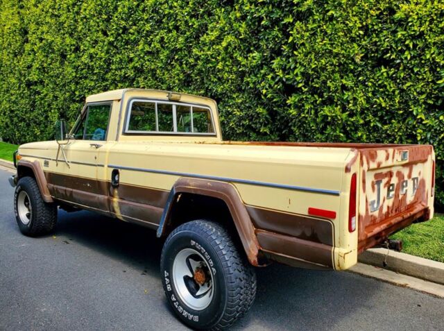 Jeep J20 1979 image number 12