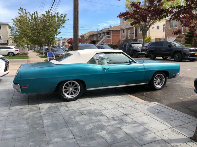 Ford Galaxie 1970 image number 31