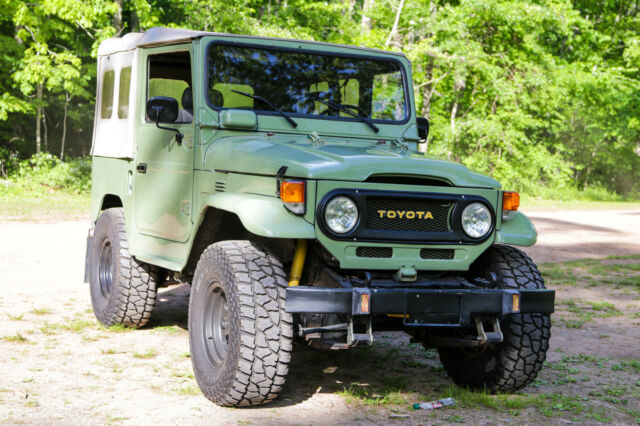 Toyota Land Cruiser 1978 image number 17