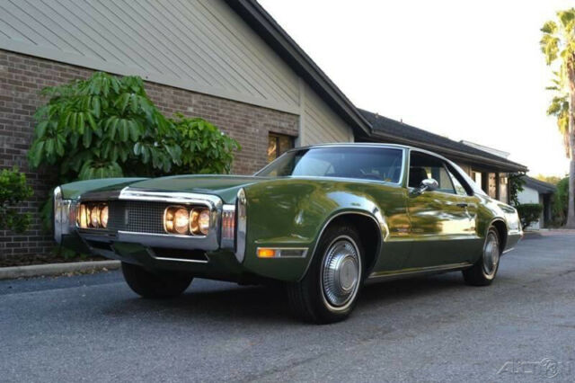 Oldsmobile Toronado 1970 image number 12