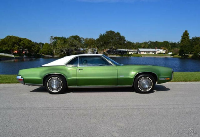 Oldsmobile Toronado 1970 image number 28