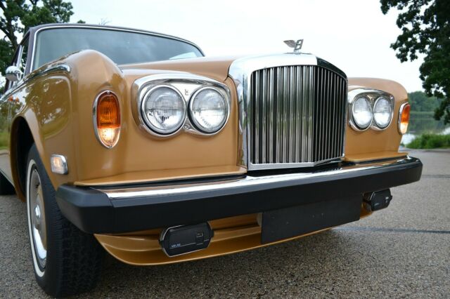 Rolls-Royce Silver Shadow 1974 image number 35