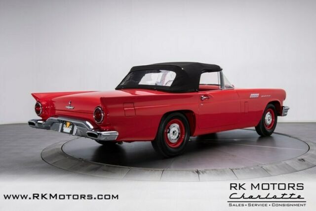 Ford Thunderbird 1957 image number 33