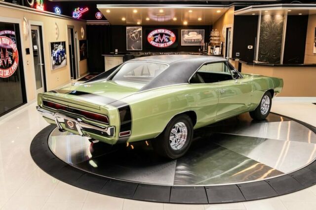 Dodge Charger 1970 image number 12