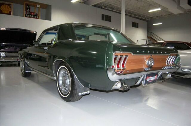 Ford Mustang 1967 image number 14