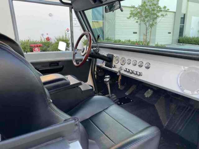 Ford Bronco 1974 image number 7