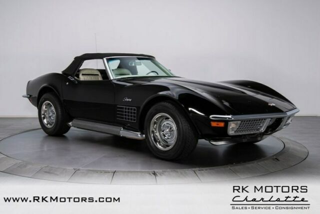 Chevrolet Corvette 1971 image number 12