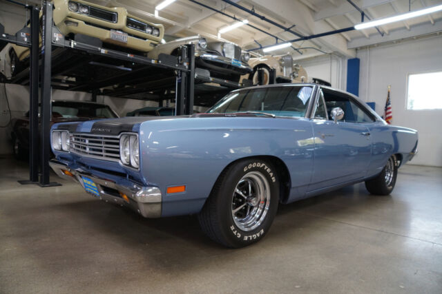 Plymouth Roadrunner 426/425HP V8 HEMI 2 Dr Hardtop 1969 image number 28