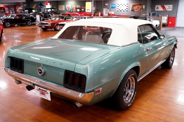 Ford Mustang 1970 image number 17