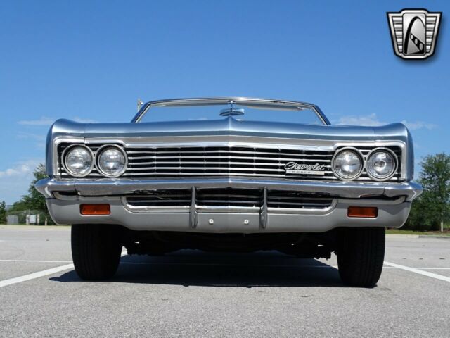 Chevrolet Impala 1966 image number 12