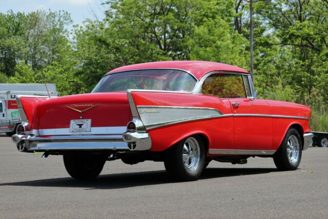 Chevrolet Bel Air/150/210 1957 image number 26