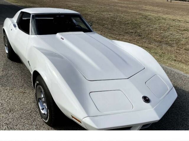 Chevrolet Corvette 1974 image number 24