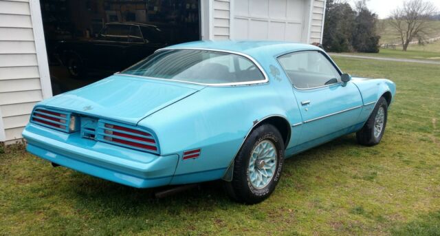 Pontiac Firebird 1977 image number 23