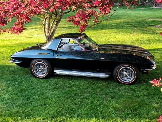 Chevrolet Corvette 1965 image number 24