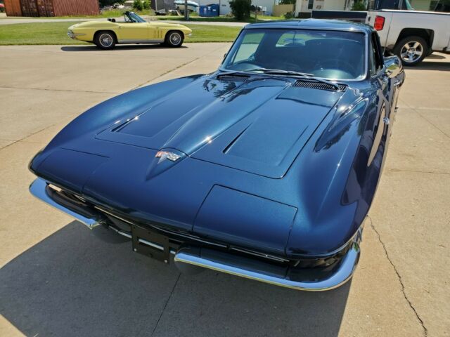 Chevrolet Corvette 1964 image number 1