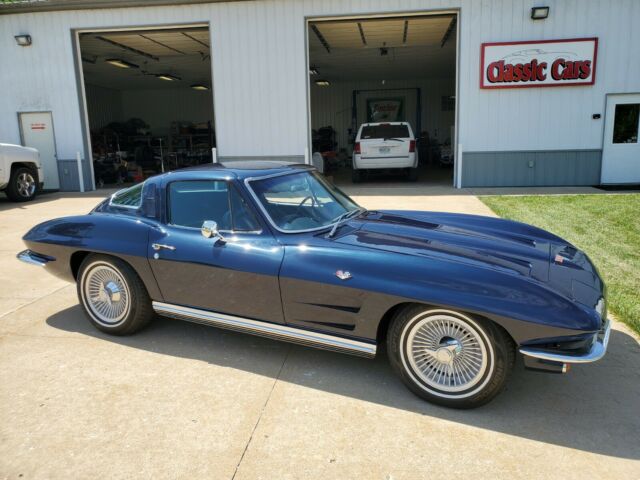 Chevrolet Corvette 1964 image number 29