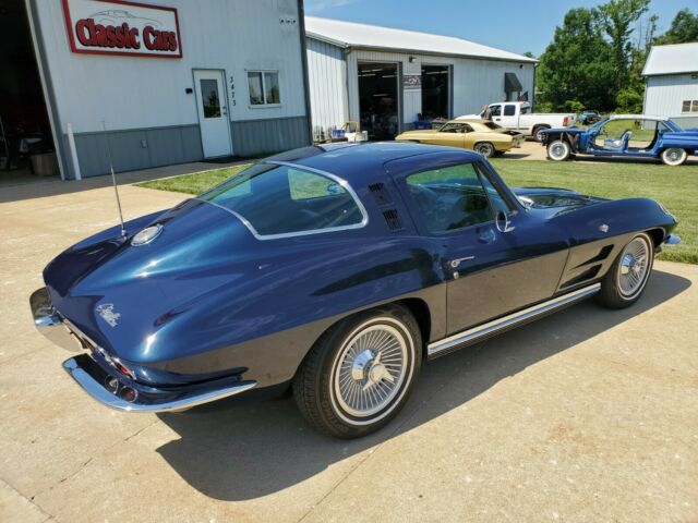 Chevrolet Corvette 1964 image number 31