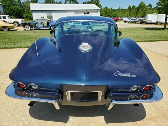 Chevrolet Corvette 1964 image number 33