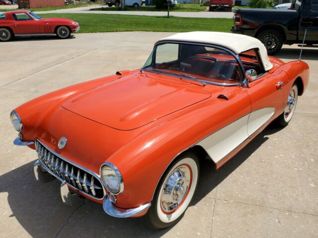 Chevrolet Corvette 1956 image number 2