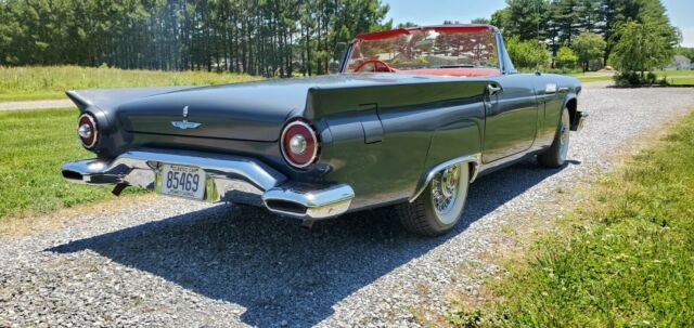 Ford Thunderbird 1957 image number 30